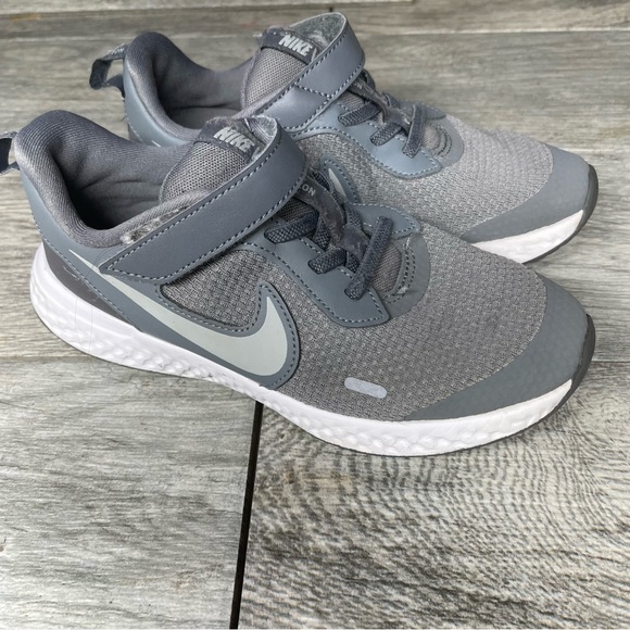 Nike Other - NIKE REVOLUTION  2Y  (GREY/PLATINUM GREY)